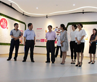 陕西省直销局领导莅临三八妇乐视察调研